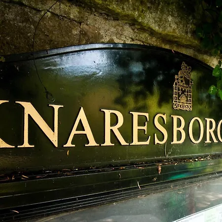 3 Bed In 74150 Knaresborough
