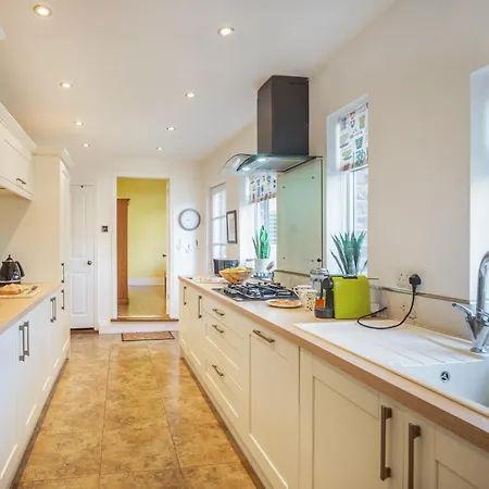 度假居 3 Bed In 74150 纳尔斯伯勒