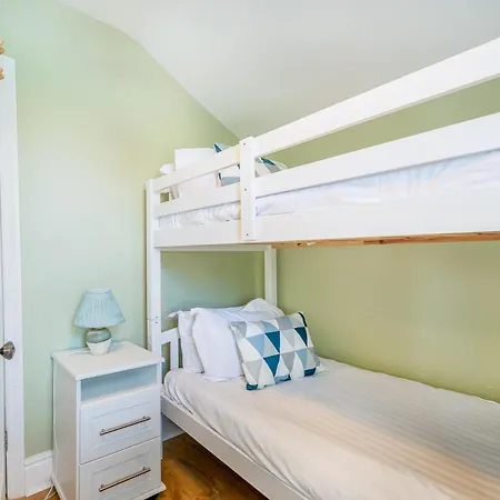 3 Bed In 74150 纳尔斯伯勒