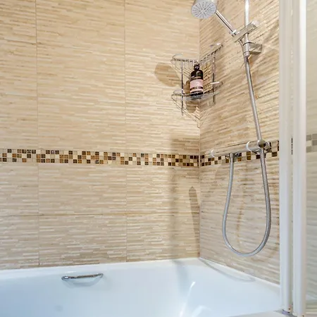 3 Bed In 74150 度假居 *