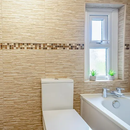 度假居 3 Bed In 74150 纳尔斯伯勒